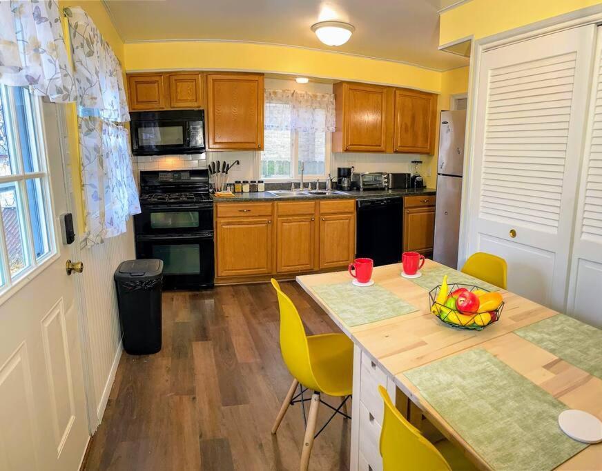 *King Bed/3Bds House Near Naval Base & 6Flags* Apartment Уокиган Екстериор снимка