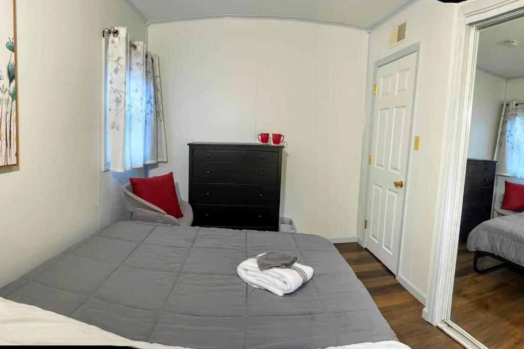 *King Bed/3Bds House Near Naval Base & 6Flags* Apartment Уокиган Екстериор снимка